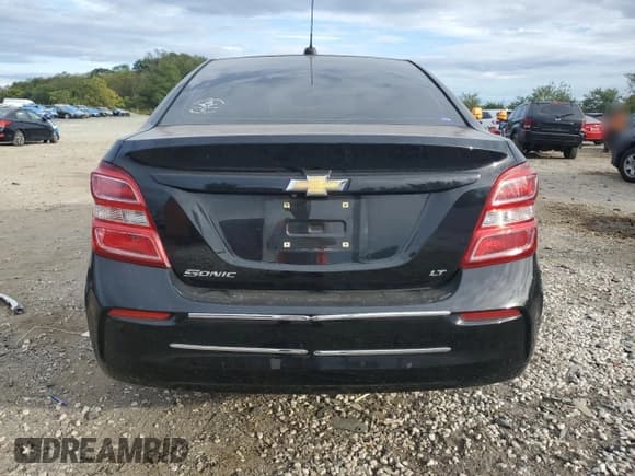 ✅ 2019 Chevrolet Sonic LT • VIN: 1G1JD5SB1K4118034 • Лот: 85716525. Опубликован ранее на Copart с пробегом 39 783 миль. Бесплатный доступ к архиву аукционных продаж из США и подробный отчёт об истории автомобиля на DreamBid. Изображение 6.