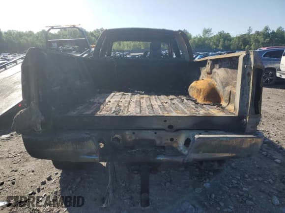 ✅ 2004 Dodge 2500 SLT • VIN: 3D7KA28C34G108457 • Lot: 60874435. Wystawiony na Copart z przebiegiem Nie podano. Bezpłatny archiwum sprzedaży aukcyjnych z USA i szczegółowy raport historii pojazdu na DreamBid. Zdjęcie 6.