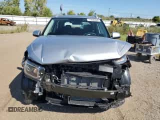 2024 Hyundai Venue SEL z VIN KMHRC8A33RU327547, wystawiony jako Copart lot #71058094 z przebiegiem 1 660 mil mil oraz Szkoda całkowita • Salvage title. Historia ofert i sprzedaży dostępna na DreamBid. Obrazek 5.