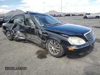 ✅ 2005 Mercedes-Benz S 500 • VIN: WDBNG84J45A456831 • Лот: 81854355. Опубликован ранее на Copart с пробегом 138 820 миль. Бесплатный доступ к архиву аукционных продаж из США и подробный отчёт об истории автомобиля на DreamBid. Изображение 4.