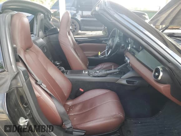 ✅ 2018 Mazda MX-5 Miata Grand Touring • VIN: JM1NDAM79J0203803 • Lot: 55037905. Listed on Copart with 136,440 mi. Free auction sales archive from the USA and detailed vehicle history report at DreamBid. Image 7.