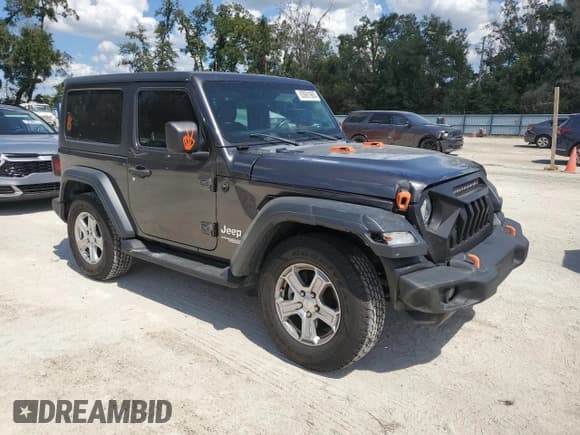 ✅ 2020 Jeep Wrangler Sport S • VIN: 1C4GJXAN0LW227852 • Lot: 83991965. Listed on Copart with 42,192 mi. Free auction sales archive from the USA and detailed vehicle history report at DreamBid. Image 4.