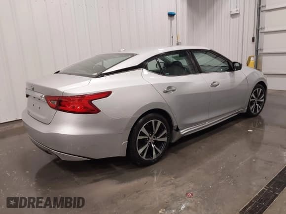 ✅ 2017 Nissan Maxima S • VIN: 1N4AA6AP6HC417168 • Lot: 41997653. Listed on IAAI with 108,150 mi. Free auction sales archive from the USA and detailed vehicle history report at DreamBid. Image 4.