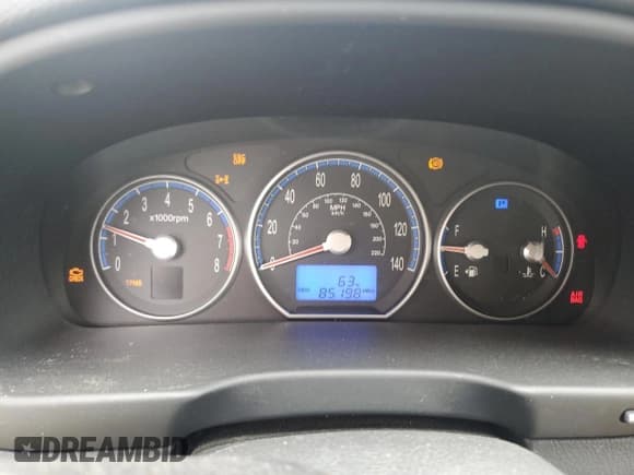 ✅ 2008 Hyundai Santa Fe SE • VIN: 5NMSH73E78H189985 • Lot: 80182025. Listed on Copart with 85,198 mi. Free auction sales archive from the USA and detailed vehicle history report at DreamBid. Image 9.