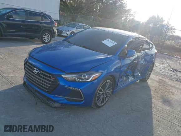 2018 Hyundai Elantra Sport с VIN KMHD04LB9JU612211, выставлен на аукционе IAAI как лот 40570984 с пробегом 76 198 миль миль и . История ставок и продаж доступна на DreamBid. Изображение 2.
