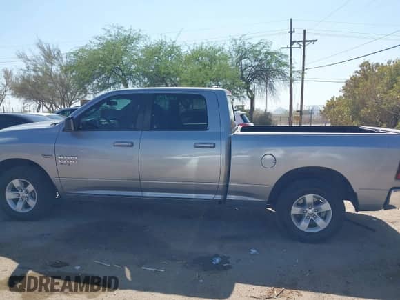 2019 Ram 1500 Big Horn z VIN 1C6RR6TT0KS712030, wystawiony jako IAAI lot #42488959 z przebiegiem 81 612 mil mil oraz . Historia ofert i sprzedaży dostępna na DreamBid. Obrazek 14.