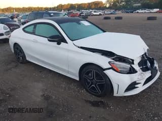 ✅ 2020 Mercedes-Benz C 300 • VIN: W1KWJ8EB9LF985504 • Lot: 43325727. Wystawiony na IAAI z przebiegiem 74 935 mil. Bezpłatny archiwum sprzedaży aukcyjnych z USA i szczegółowy raport historii pojazdu na DreamBid. Zdjęcie 1.
