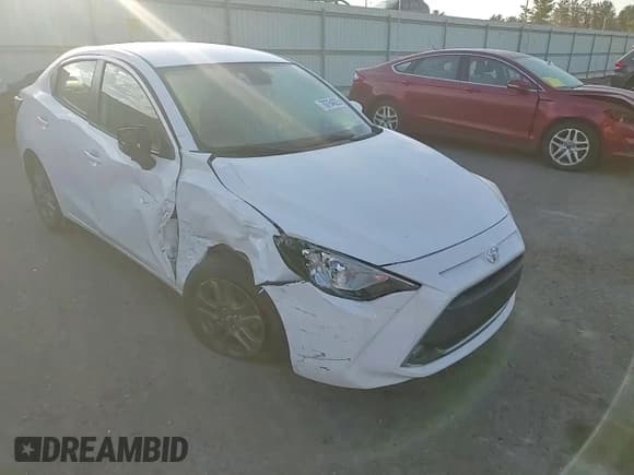 ✅ 2019 Toyota Yaris L • VIN: 3MYDLBYV8KY504343 • Лот: 70764025. Опубликован ранее на Copart с пробегом Не указан. Бесплатный доступ к архиву аукционных продаж из США и подробный отчёт об истории автомобиля на DreamBid. Изображение 13.