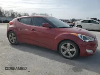 ✅ 2014 Hyundai Veloster • VIN: KMHTC6AD4EU211609 • Lot: 45194775. Wystawiony na Copart z przebiegiem 67 081 mil. Bezpłatny archiwum sprzedaży aukcyjnych z USA i szczegółowy raport historii pojazdu na DreamBid. Zdjęcie 4.