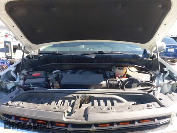 ✅ 2019 Chevrolet Silverado 1500 LT • VIN: 3GCPWCED1KG177455 • Lot: 43459254. Wystawiony na IAAI z przebiegiem 80 162 mil. Bezpłatny archiwum sprzedaży aukcyjnych z USA i szczegółowy raport historii pojazdu na DreamBid. Zdjęcie 10.