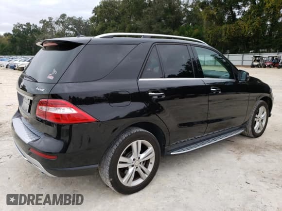 ✅ 2015 Mercedes-Benz M 350 • VIN: 4JGDA5HB5FA461663 • Lot: 68605292. Wystawiony na Copart z przebiegiem 104 816 mil. Bezpłatny archiwum sprzedaży aukcyjnych z USA i szczegółowy raport historii pojazdu na DreamBid. Zdjęcie 3.