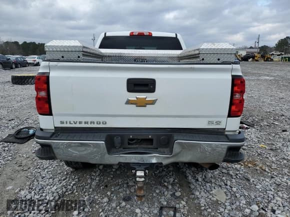 ✅ 2017 Chevrolet Silverado 2500HD Work Truck • VIN: 1GC2CUEG9HZ370657 • Lot: 46115835. Wystawiony na Copart z przebiegiem 221 362 mil. Bezpłatny archiwum sprzedaży aukcyjnych z USA i szczegółowy raport historii pojazdu na DreamBid. Zdjęcie 6.
