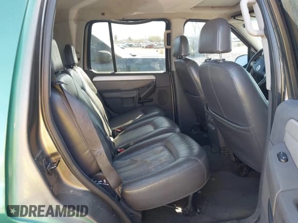 ✅ 2002 Mercury Mountaineer • VIN: 4M2ZU66E72UJ00345 • Lot: 41611323. Listed on IAAI with Not provided. Free auction sales archive from the USA and detailed vehicle history report at DreamBid. Image 8.