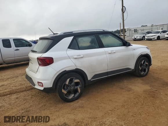 ✅ 2024 Hyundai Venue Limited • VIN: KMHRC8A35RU336797 • Lot: 42943775. Listed on Copart with 11,321 mi. Free auction sales archive from the USA and detailed vehicle history report at DreamBid. Image 3.