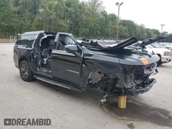 ✅ 2022 Chevrolet Suburban LT • VIN: 1GNSKCKD7NR248809 • Lot: 83834805. Listed on Copart with Not provided. Free auction sales archive from the USA and detailed vehicle history report at DreamBid. Image 4.