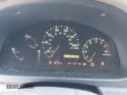 ✅ 2001 Lexus RX 300 • VIN: JTJHF10U510175840 • Lot: 43505142. Wystawiony na IAAI z przebiegiem 107 397 mil. Bezpłatny archiwum sprzedaży aukcyjnych z USA i szczegółowy raport historii pojazdu na DreamBid. Zdjęcie 7.