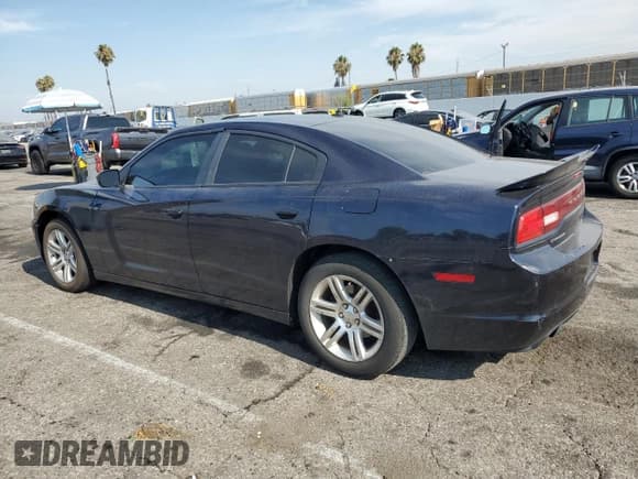 ✅ 2011 Dodge Charger Rallye • VIN: 2B3CL3CG7BH553520 • Лот: 67990965. Опубликован ранее на Copart с пробегом 252 266 миль. Бесплатный доступ к архиву аукционных продаж из США и подробный отчёт об истории автомобиля на DreamBid. Изображение 2.