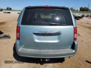✅ 2010 Chrysler Town & Country Touring Plus • VIN: 2A4RR8D17AR320626 • Lot: 80839975. Wystawiony na Copart z przebiegiem 133 618 mil. Bezpłatny archiwum sprzedaży aukcyjnych z USA i szczegółowy raport historii pojazdu na DreamBid. Zdjęcie 6.