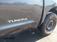 ✅ 2007 Toyota Tundra SR5 • VIN: 5TFSV541X7X001605 • Lot: 43170939. Wystawiony na IAAI z przebiegiem 290 277 mil. Bezpłatny archiwum sprzedaży aukcyjnych z USA i szczegółowy raport historii pojazdu na DreamBid. Zdjęcie 18.