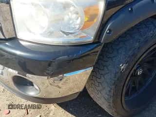 2008 Dodge 1500 SLT z VIN 1D3HA18248J171584, wystawiony jako IAAI lot #43329535 z przebiegiem 177 493 mil mil oraz . Historia ofert i sprzedaży dostępna na DreamBid. Obrazek 6.