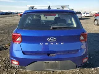 ✅ 2022 Hyundai Venue SEL • VIN: KMHRC8A33NU186828 • Lot: 79572954. Wystawiony na Copart z przebiegiem 17 975 mil. Bezpłatny archiwum sprzedaży aukcyjnych z USA i szczegółowy raport historii pojazdu na DreamBid. Zdjęcie 6.