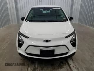 ✅ 2023 Chevrolet Bolt EV 1LT • VIN: 1G1FW6S00P4154230 • Lot: 70663594. Wystawiony na Copart z przebiegiem 41 666 mil. Bezpłatny archiwum sprzedaży aukcyjnych z USA i szczegółowy raport historii pojazdu na DreamBid. Zdjęcie 5.