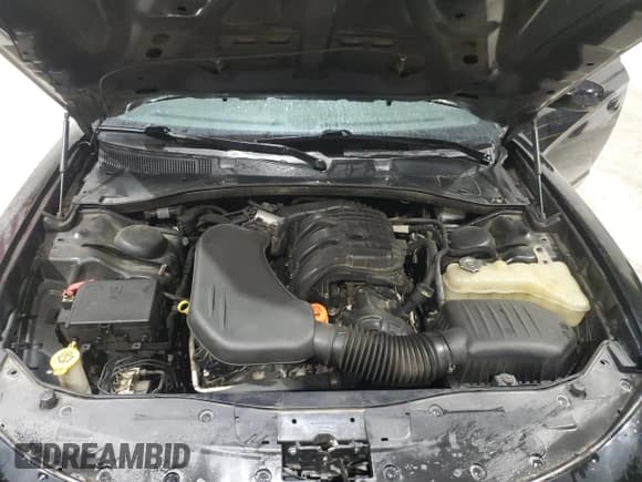 ✅ 2019 Dodge Charger Police • VIN: 2C3CDXAG4KH570253 • Lot: 86527235. Wystawiony na Copart z przebiegiem 81 350 mil. Bezpłatny archiwum sprzedaży aukcyjnych z USA i szczegółowy raport historii pojazdu na DreamBid. Zdjęcie 11.