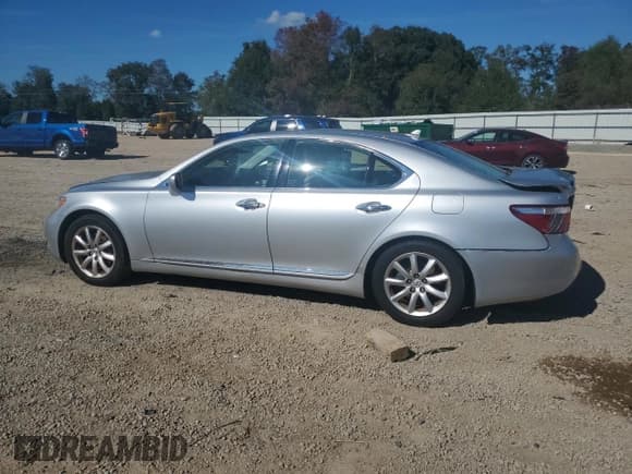 ✅ 2008 Lexus LS 460 • VIN: JTHBL46F785052919 • Lot: 89918835. Listed on Copart with 156,954 mi. Free auction sales archive from the USA and detailed vehicle history report at DreamBid. Image 2.