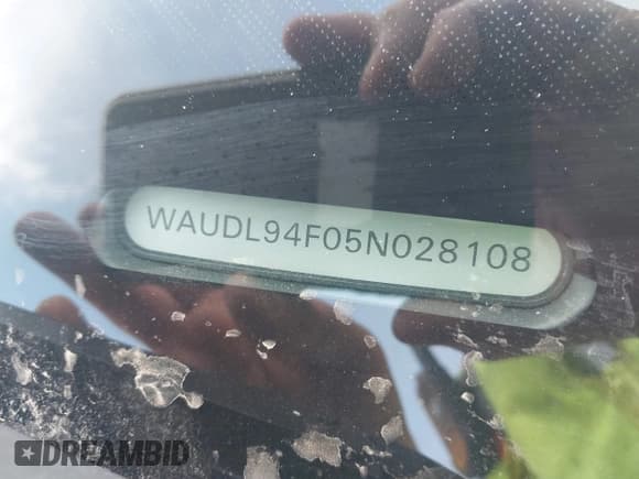 ✅ 2005 Audi A6 • VIN: WAUDL94F05N028108 • Lot: 42097136. Wystawiony na IAAI z przebiegiem 107 199 mil. Bezpłatny archiwum sprzedaży aukcyjnych z USA i szczegółowy raport historii pojazdu na DreamBid. Zdjęcie 9.