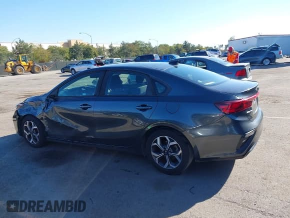 ✅ 2019 Kia Forte LXS • VIN: 3KPF24AD3KE109091 • Lot: 43792731. Wystawiony na IAAI z przebiegiem 147 207 mil. Bezpłatny archiwum sprzedaży aukcyjnych z USA i szczegółowy raport historii pojazdu na DreamBid. Zdjęcie 14.
