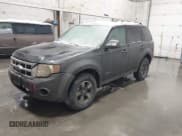 ✅ 2008 Ford Escape XLT • VIN: 1FMCU03198KC73021 • Lot: 43761113. Listed on IAAI with 267,918 mi. Free auction sales archive from the USA and detailed vehicle history report at DreamBid. Image 2.