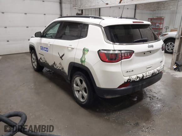 ✅ 2020 Jeep Compass Latitude • VIN: 3C4NJDBB9LT192597 • Lot: 43445567. Wystawiony na IAAI z przebiegiem 19 918 mil. Bezpłatny archiwum sprzedaży aukcyjnych z USA i szczegółowy raport historii pojazdu na DreamBid. Zdjęcie 3.