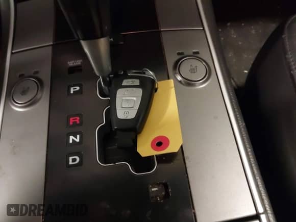 2012 Hyundai Veracruz Limited with VIN KM8NUDCC7CU198995, listed as a IAAI auction lot 41417372 with 140,824 mi miles and . Bid and sale history available at DreamBid. Image 11.