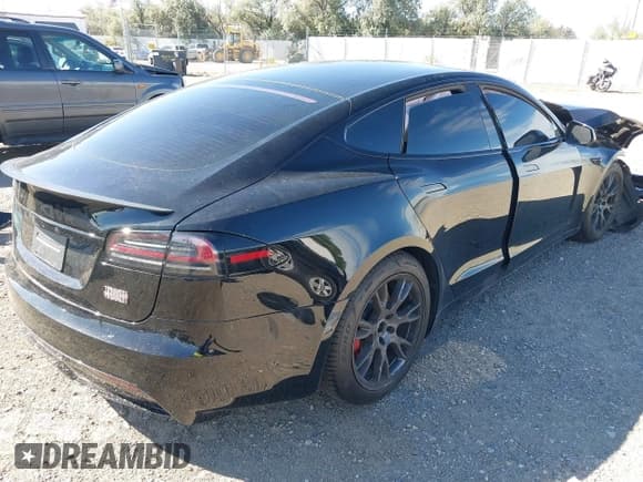 ✅ 2024 Tesla Model S Plaid • VIN: 5YJSA1E64RF533525 • Lot: 42922540. Listed on IAAI with Not provided. Free auction sales archive from the USA and detailed vehicle history report at DreamBid. Image 4.