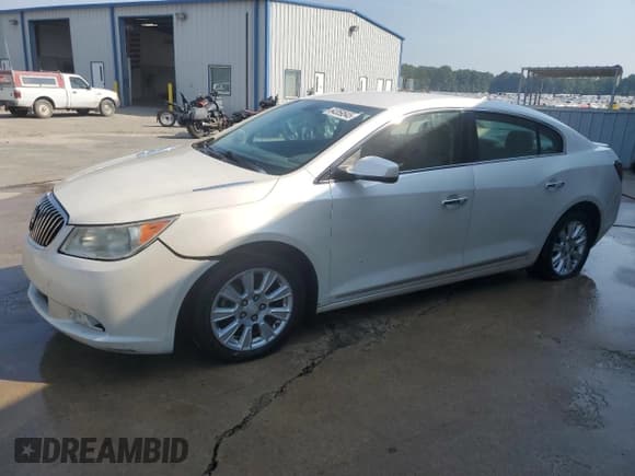 ✅ 2013 Buick LaCrosse • VIN: 1G4GA5ERXDF247315 • Лот: 64359545. Опубликован ранее на Copart с пробегом 125 101 миль. Бесплатный доступ к архиву аукционных продаж из США и подробный отчёт об истории автомобиля на DreamBid. Изображение 1.