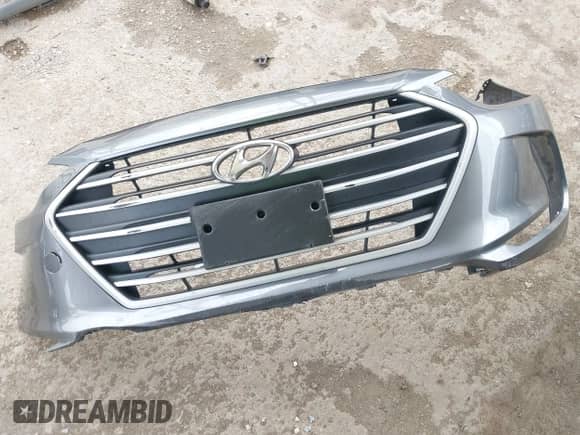 2017 Hyundai Elantra SE z VIN KMHD84LF2HU429867, wystawiony jako IAAI lot #43160044 z przebiegiem 127 518 mil mil oraz . Historia ofert i sprzedaży dostępna na DreamBid. Obrazek 12.