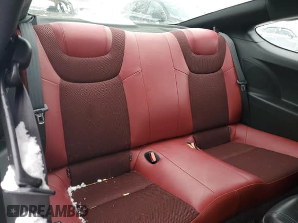 ✅ 2013 Hyundai Genesis Coupe R-Spec • VIN: KMHHU6KJ4DU112827 • Lot: 45130315. Wystawiony na Copart z przebiegiem 80 919 mil. Bezpłatny archiwum sprzedaży aukcyjnych z USA i szczegółowy raport historii pojazdu na DreamBid. Zdjęcie 10.