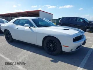 ✅ 2017 Dodge Challenger SXT • VIN: 2C3CDZAG5HH640055 • Lot: 43592589. Wystawiony na IAAI z przebiegiem 127 512 mil. Bezpłatny archiwum sprzedaży aukcyjnych z USA i szczegółowy raport historii pojazdu na DreamBid. Zdjęcie 1.