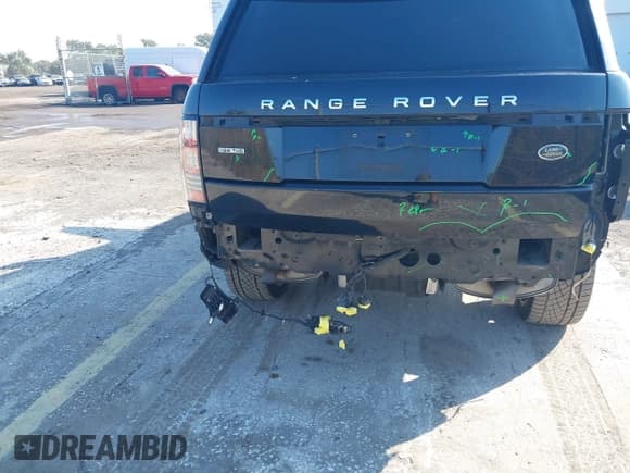 ✅ 2016 Land Rover Range Rover HSE • VIN: SALGS2KF0GA258764 • Lot: 43714278. Listed on IAAI with 103,073 mi. Free auction sales archive from the USA and detailed vehicle history report at DreamBid. Image 6.