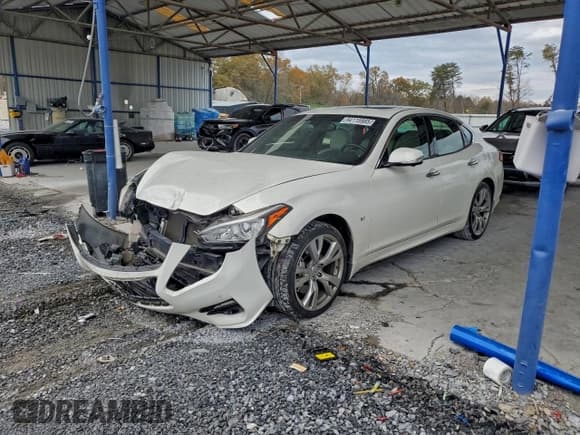 ✅ 2015 Infiniti Q70 • VIN: JN1BY1AP5FM541259 • Lot: 94115985. Listed on Copart with 142,641 mi. Free auction sales archive from the USA and detailed vehicle history report at DreamBid. Image 1.