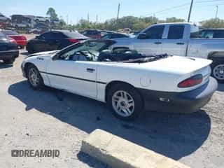 1995 Chevrolet Camaro z VIN 2G1FP32S5S2212988, wystawiony jako IAAI lot #41796497 z przebiegiem 164 711 mil mil oraz . Historia ofert i sprzedaży dostępna na DreamBid. Obrazek 3.