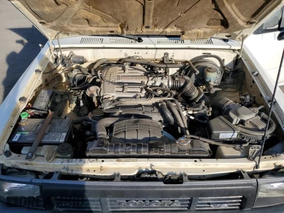 ✅ 1990 Toyota Pickup • VIN: JT4VN02DXL2001673 • Лот: 46532845. Опубликован ранее на Copart с пробегом 236 725 миль. Бесплатный доступ к архиву аукционных продаж из США и подробный отчёт об истории автомобиля на DreamBid. Изображение 11.