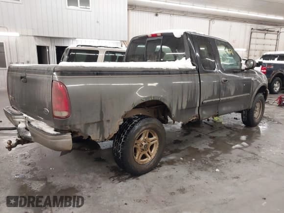 ✅ 2003 Ford F-150 XL • VIN: 1FTRX18L63NA97915 • Lot: 43870121. Listed on IAAI with 190,576 mi. Free auction sales archive from the USA and detailed vehicle history report at DreamBid. Image 4.