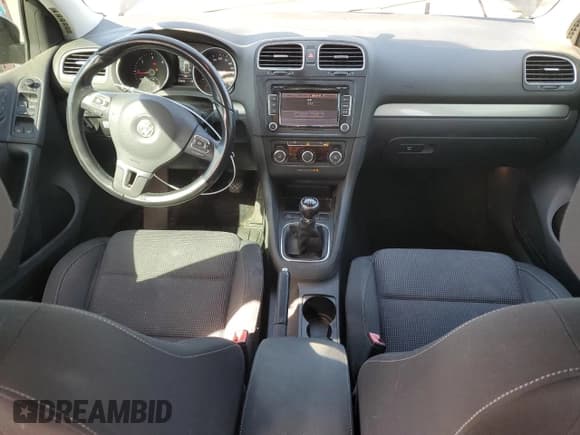 ✅ 2013 Volkswagen Golf TDI w/Sunroof & Nav • VIN: WVWNM7AJ5DW136363 • Lot: 81320985. Wystawiony na Copart z przebiegiem 84 846 mil. Bezpłatny archiwum sprzedaży aukcyjnych z USA i szczegółowy raport historii pojazdu na DreamBid. Zdjęcie 8.