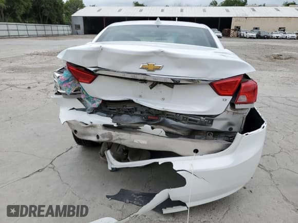 ✅ 2019 Chevrolet Impala LT • VIN: 1G11Z5SA6KU132200 • Лот: 52317934. Опубликован ранее на Copart с пробегом 113 696 миль. Бесплатный доступ к архиву аукционных продаж из США и подробный отчёт об истории автомобиля на DreamBid. Изображение 6.