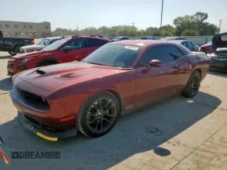 2022 Dodge Challenger R/T Scat Pack Widebody z VIN 2C3CDZFJ8NH212190, wystawiony jako Copart lot #69631525 z przebiegiem 31 214 mil mil oraz Czysty tytuł • Clean title. Historia ofert i sprzedaży dostępna na DreamBid. Obrazek 1.