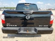 ✅ 2021 Nissan Titan S • VIN: 1N6AA1EC4MN529399 • Lot: 70278655. Wystawiony na Copart z przebiegiem 71 167 mil. Bezpłatny archiwum sprzedaży aukcyjnych z USA i szczegółowy raport historii pojazdu na DreamBid. Zdjęcie 6.