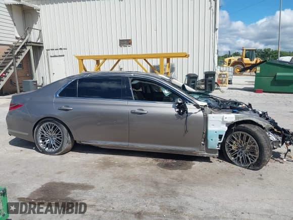 ✅ 2021 Genesis G90 Ultimate • VIN: KMTF54PH2MU084773 • Lot: 43041703. Wystawiony na IAAI z przebiegiem Nie podano. Bezpłatny archiwum sprzedaży aukcyjnych z USA i szczegółowy raport historii pojazdu na DreamBid. Zdjęcie 13.