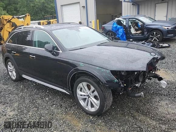 ✅ 2023 Audi allroad A6 V8 • VIN: WA17AAF4XPA030472 • Lot: 56935225. Wystawiony na Copart z przebiegiem 25 713 mil. Bezpłatny archiwum sprzedaży aukcyjnych z USA i szczegółowy raport historii pojazdu na DreamBid. Zdjęcie 13.