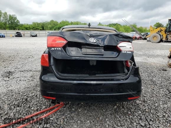 ✅ 2011 Volkswagen Jetta SEL • VIN: 3VWLZ7AJ8BM305326 • Lot: 55163235. Listed on Copart with 78,921 mi. Free auction sales archive from the USA and detailed vehicle history report at DreamBid. Image 6.